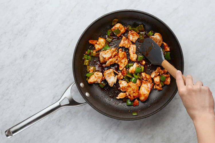 COOK CHICKEN & GREEN PEPPER