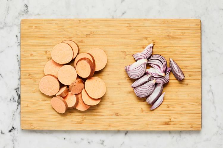 <p><strong>Season & Roast Veggies</strong></p>