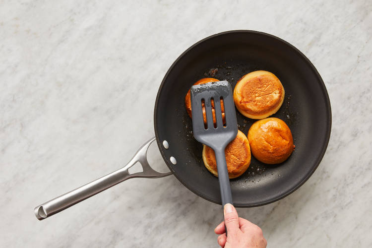Toast Buns
