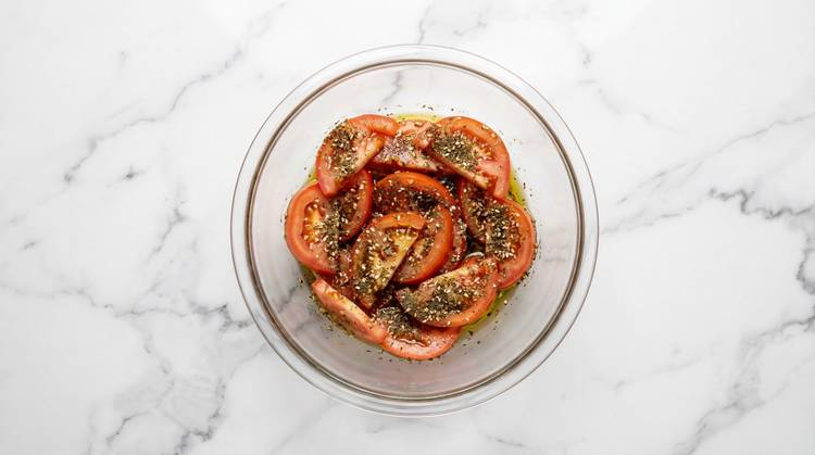 Pickle Shallot & Marinate Tomatoes