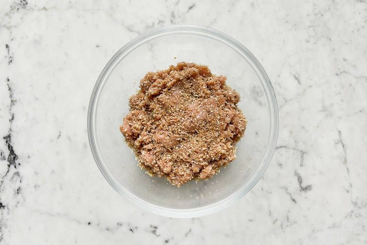 Mélanger les boulettes