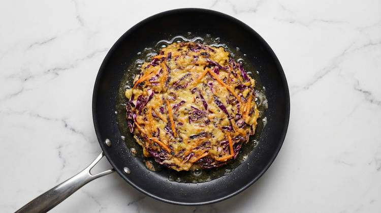 Cook Okonomiyaki