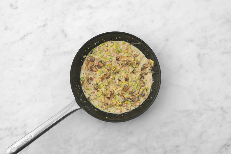 Make the creamy filling