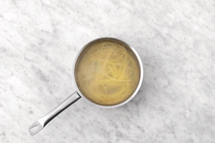Cook the spaghetti