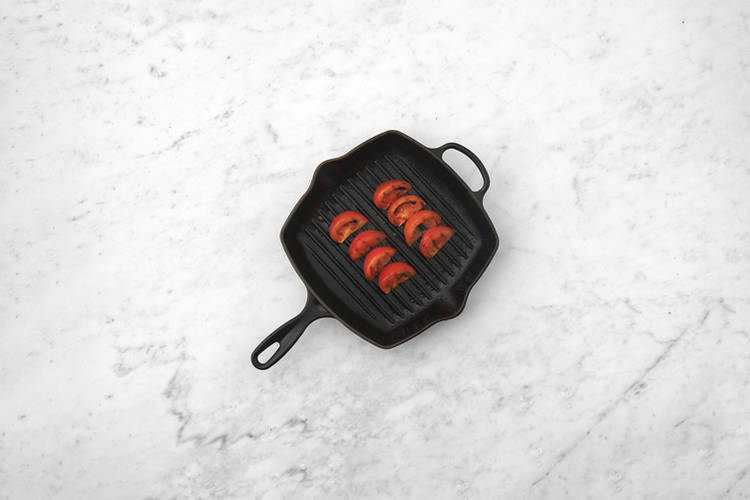 Grill the tomato & the haloumi