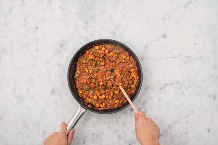 Cook the lentil filling