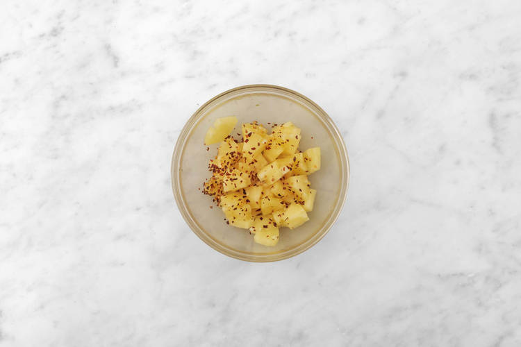 Prepare the Cucumber Chutney