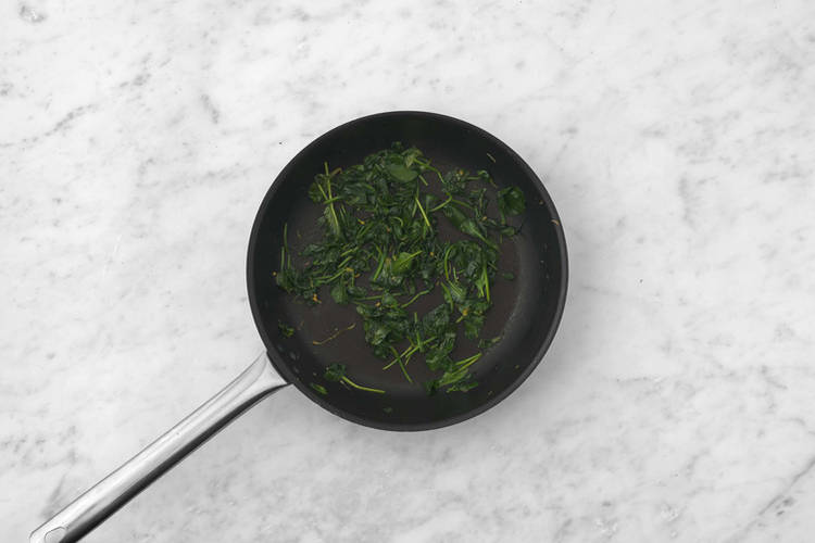 La poêle prend le relais