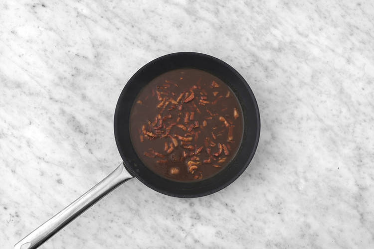 Make the bacon gravy