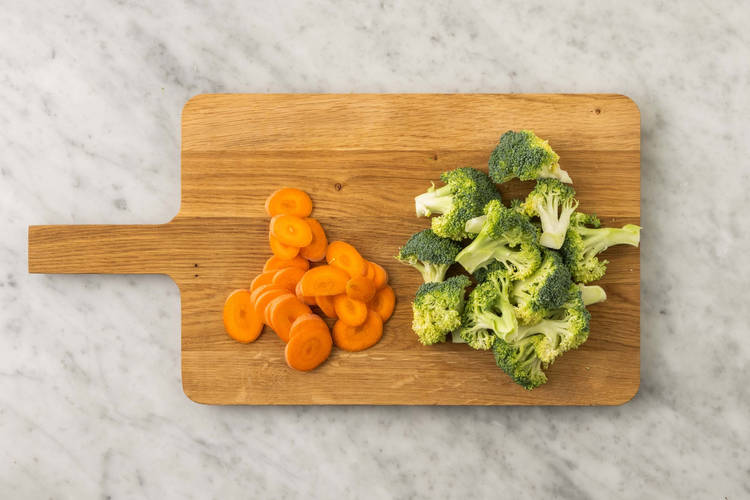 Taglio verdure in corso