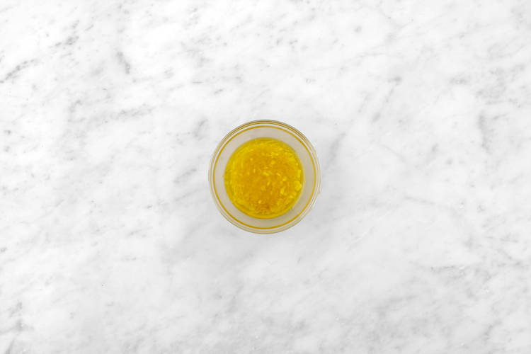 Make dressing and spicy hummus