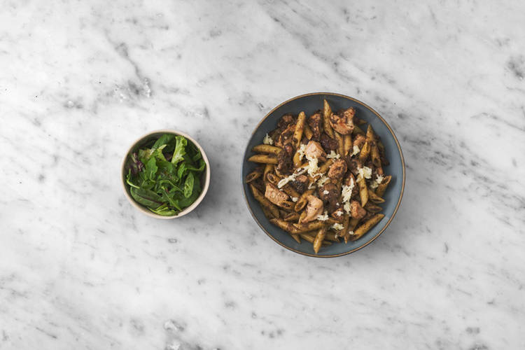 Tout le monde à table !