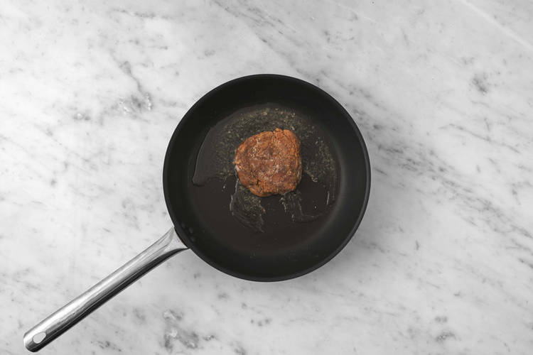 Veganes Steak anbraten