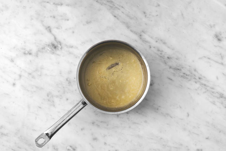 Commencer la béchamel