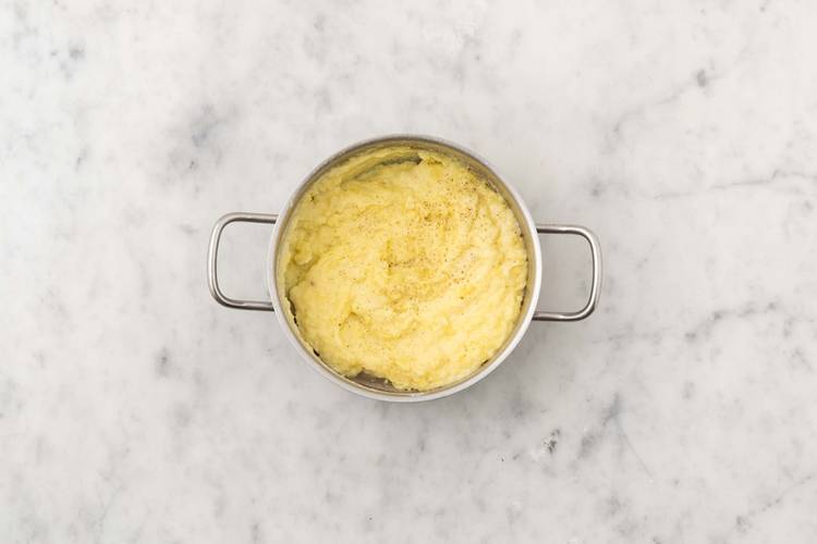 Terminer le bœuf et préparer la purée de pommes de terre