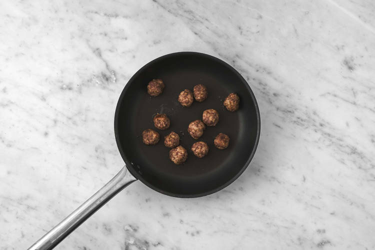 Hacktätschli anbraten