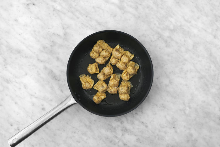 Cook the wontons & finish the rice