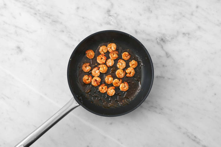 Préparer et cuire les crevettes