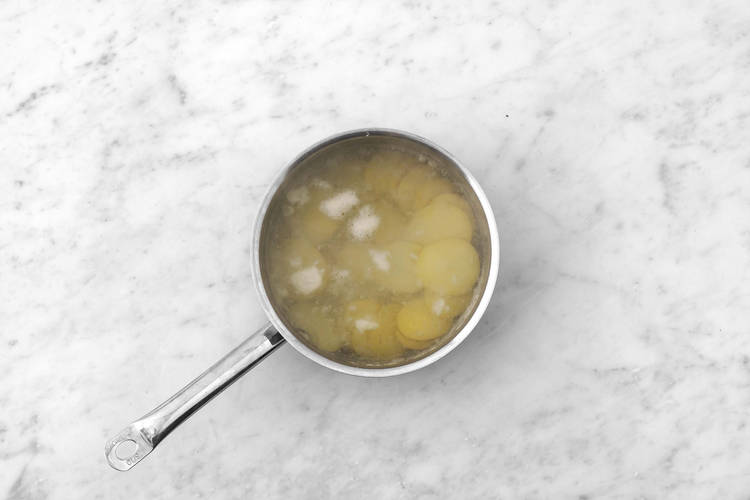 Pommes de terre en ébullition 