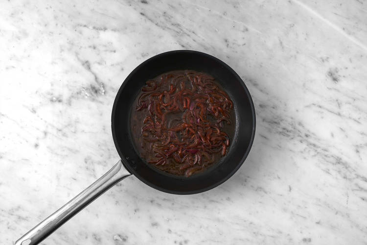 La poêle prend le relais