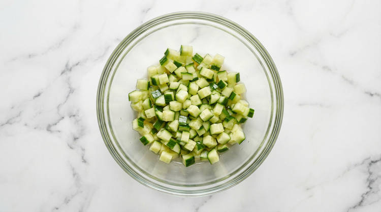 Pickle Cucumber & Make Sauce