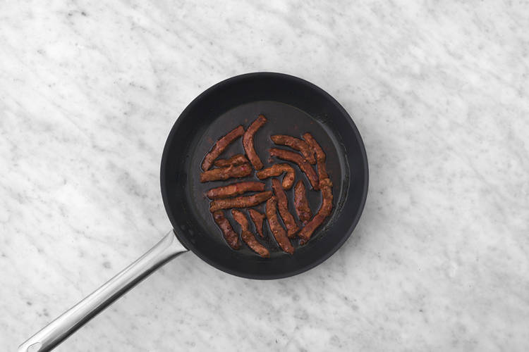 Cook the plant-based crumbed chick'n