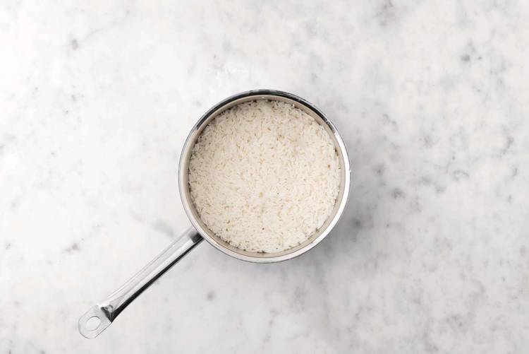 Cook the ginger rice