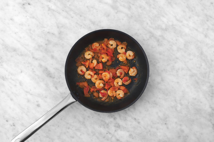 Get prepped & cook the prawns