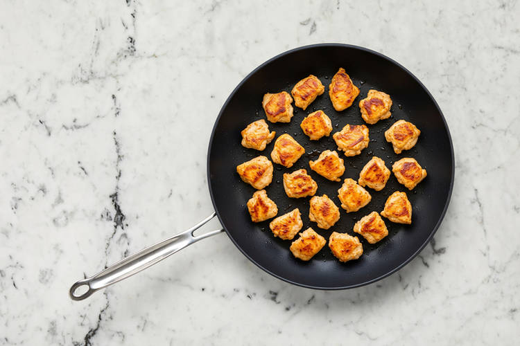 Cook mushrooms and tofu