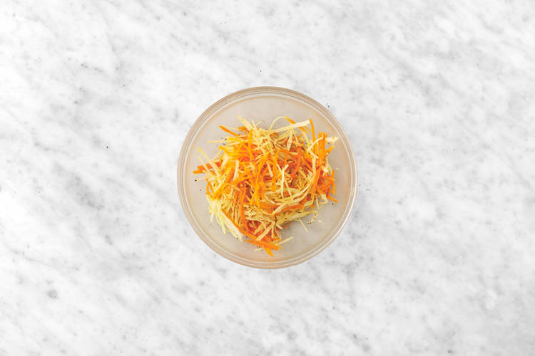 Preparare il coleslaw