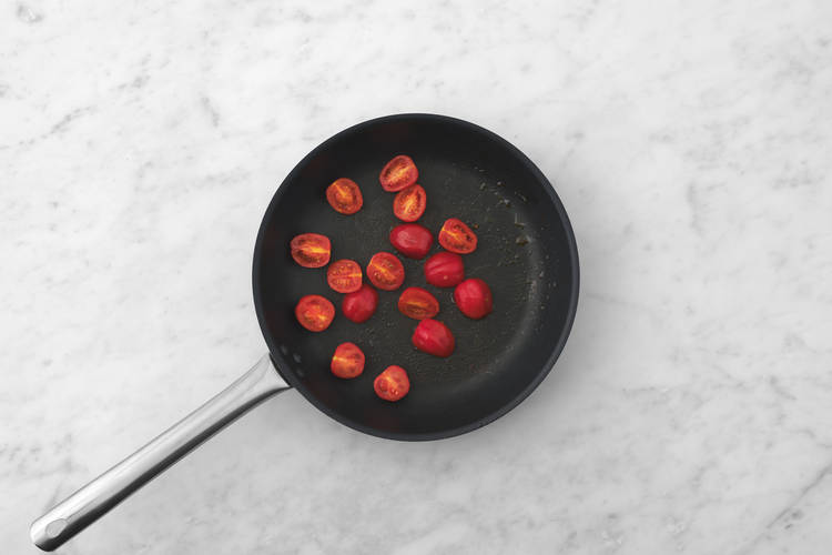 Cuocere i pomodorini