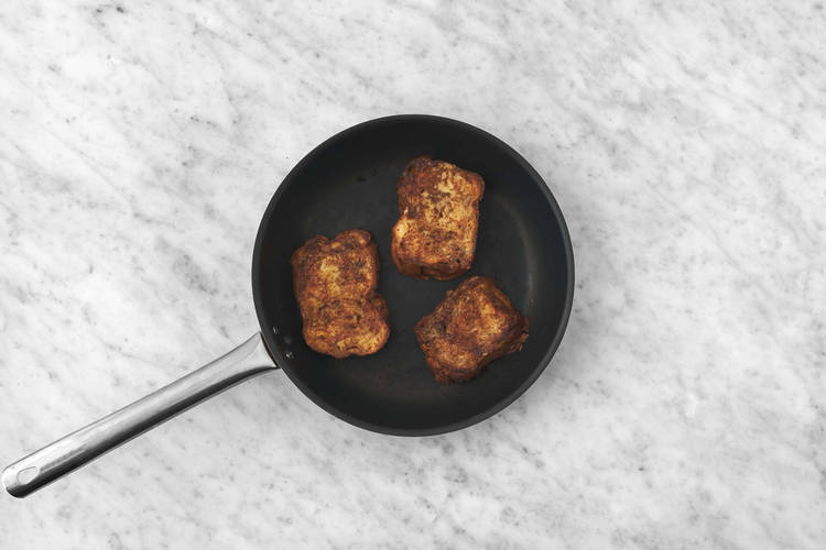 Préparer le pain perdu