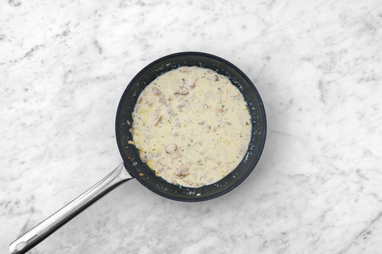 Make the mushroom sauce 