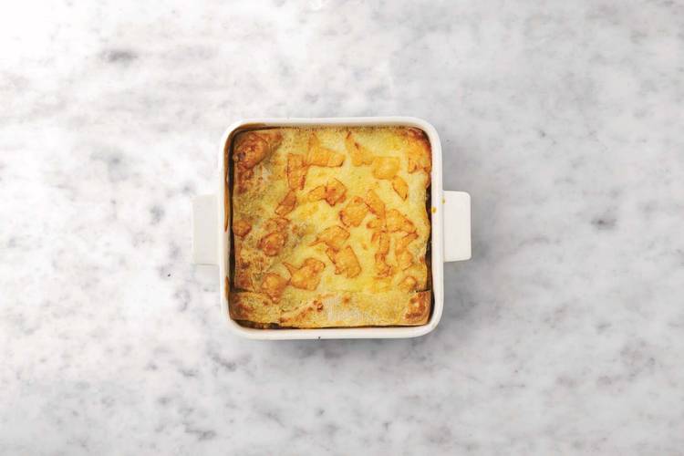 Assemble & bake the lasagne