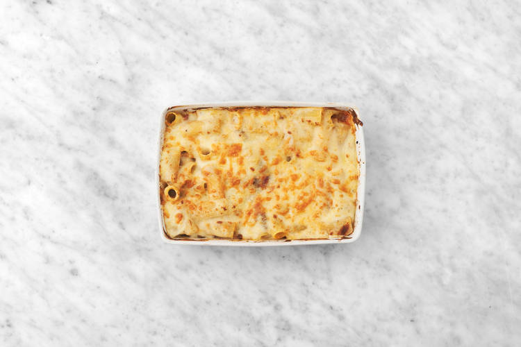 Lag ovnsbakt pasta bolognese og salat