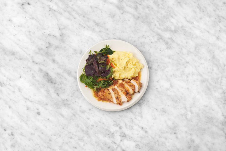 Adereza el pollo y emplata