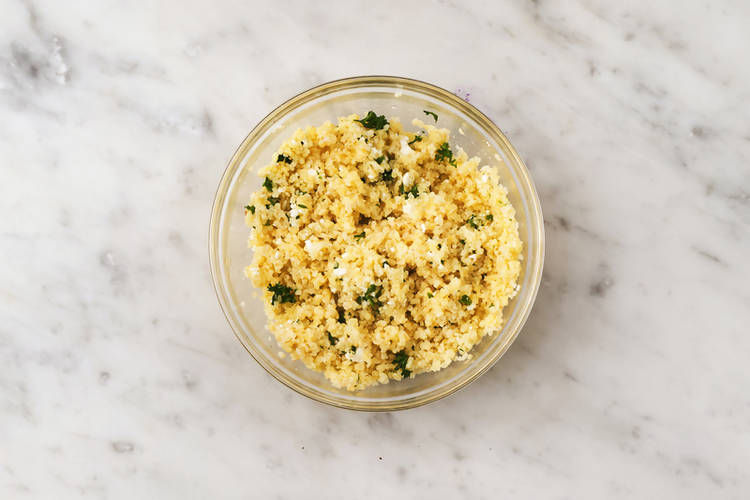 Finish bulgur and make sauce