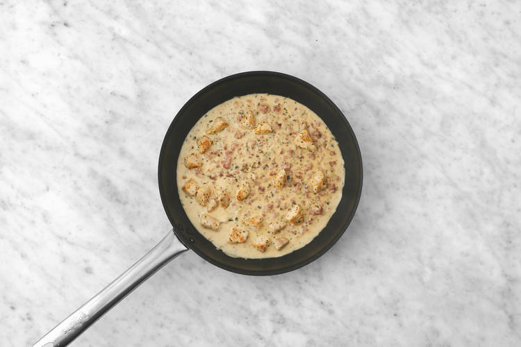 Make your Creamy Sauce