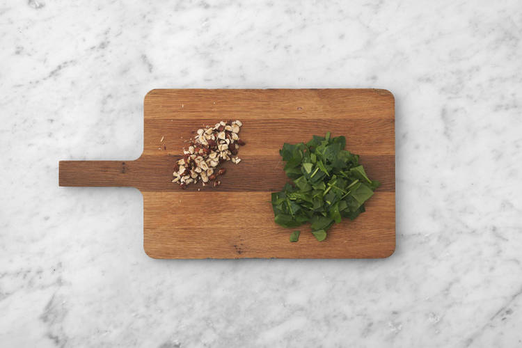 Hakk spinat og mandler