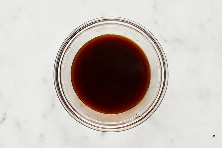 Préparer et commencer la sauce