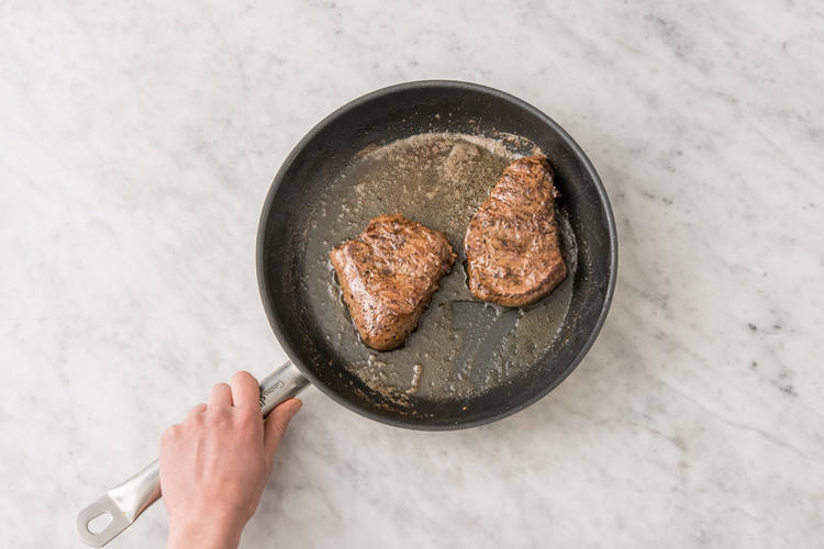 Steaks braten