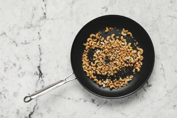 Griller les noix de cajou