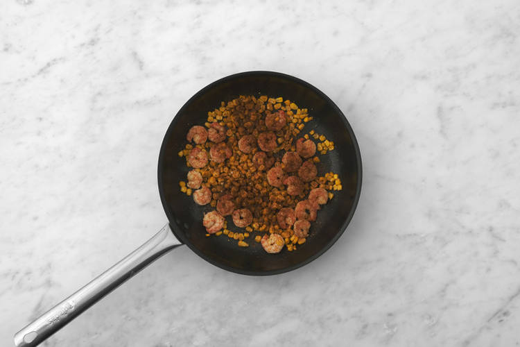 Cook the prawns & corn