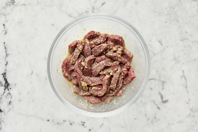 Préparer les steaks