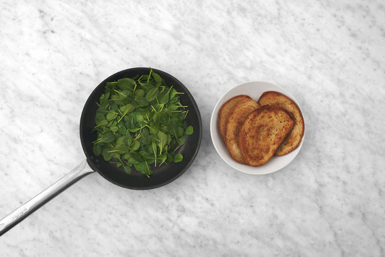 Cook the spinach & toast bread 