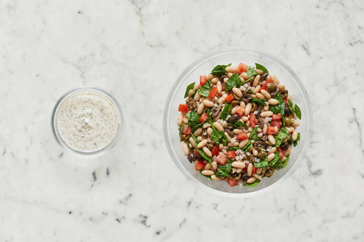 Make salad and yogurt sauce