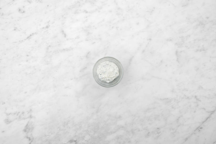 Preparare la salsa yogurt