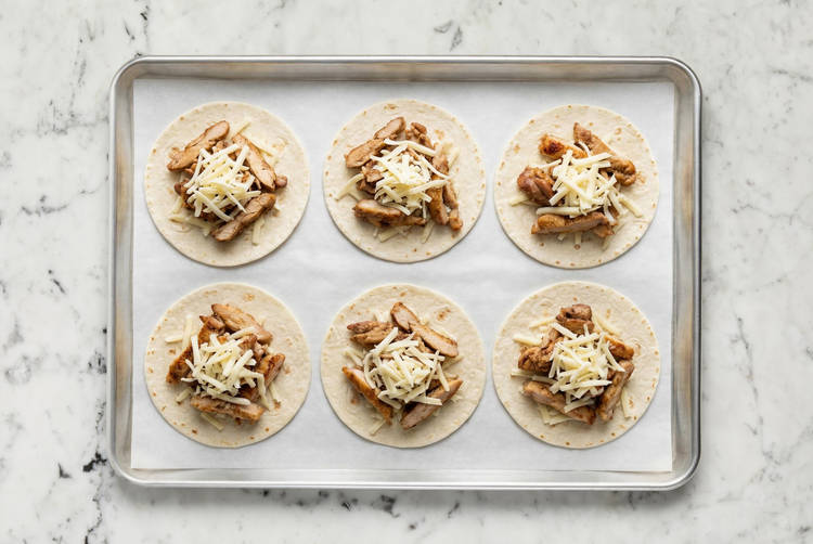 Assembler les quesadillas