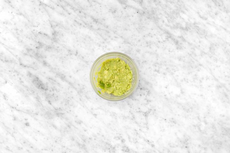 Préparer la crème à l’avocat