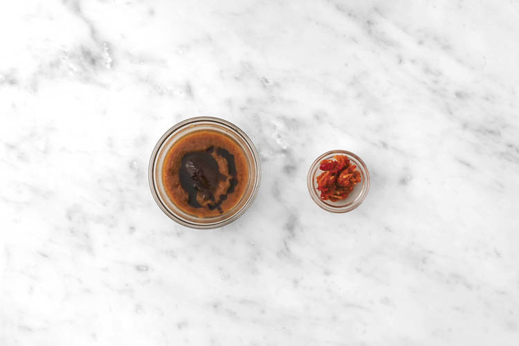 Make the bumbu kacang